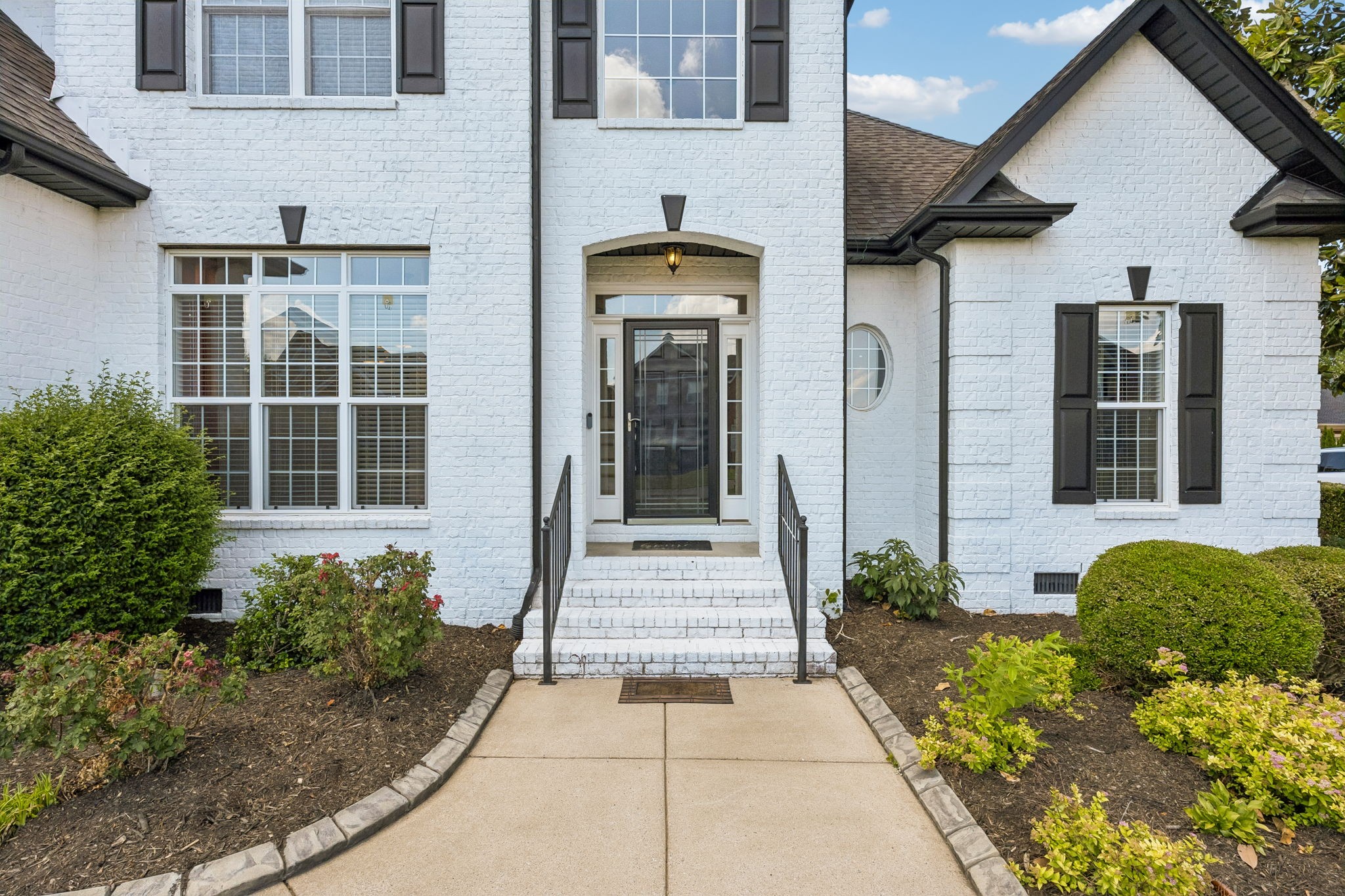 3232 Genoa Dr