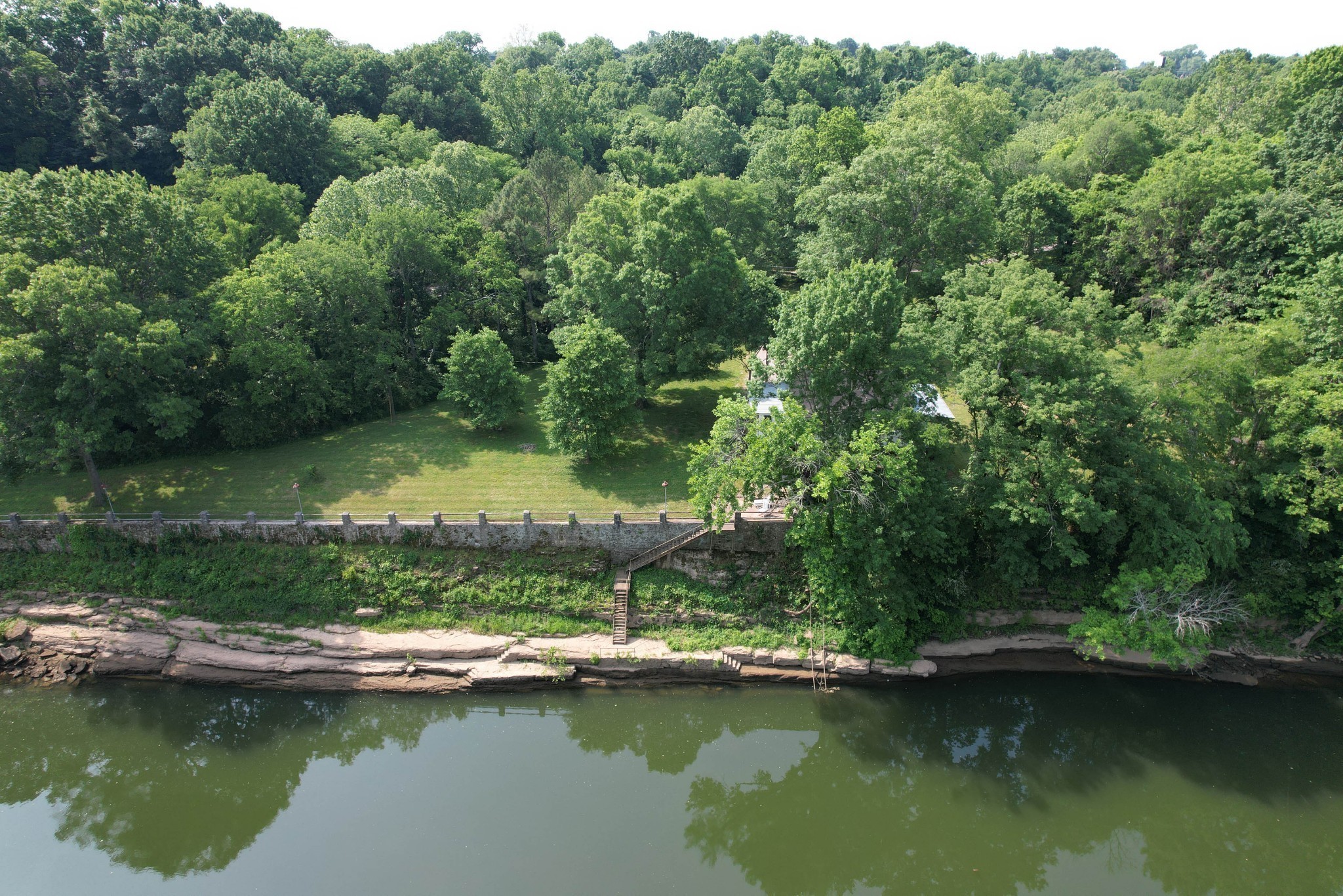 414 Munn Rd