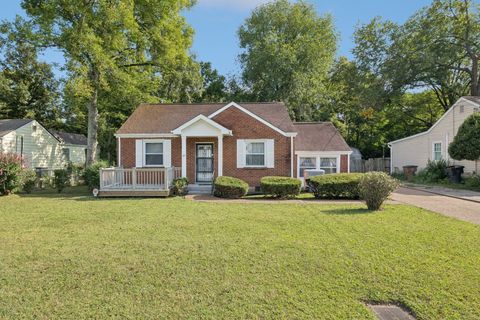 956 Graybar Ln Nashville TN 37204