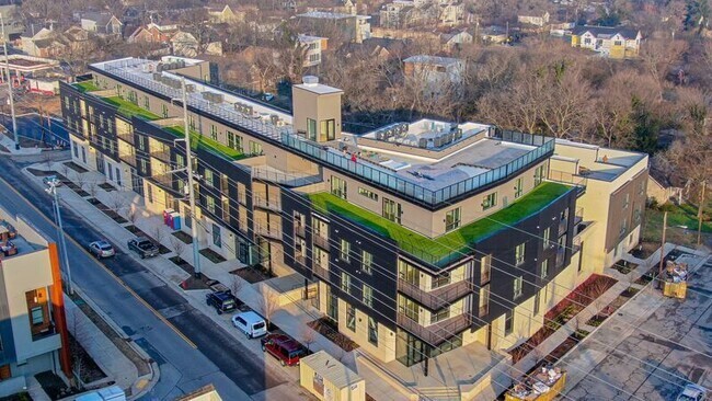 2704 Clifton Ave 201