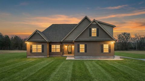 802 Longview Road Shelbyville TN 37160