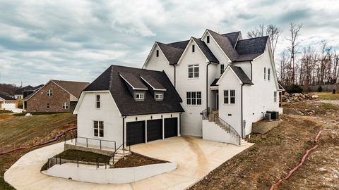 124 Manor Way Hendersonville TN 37075