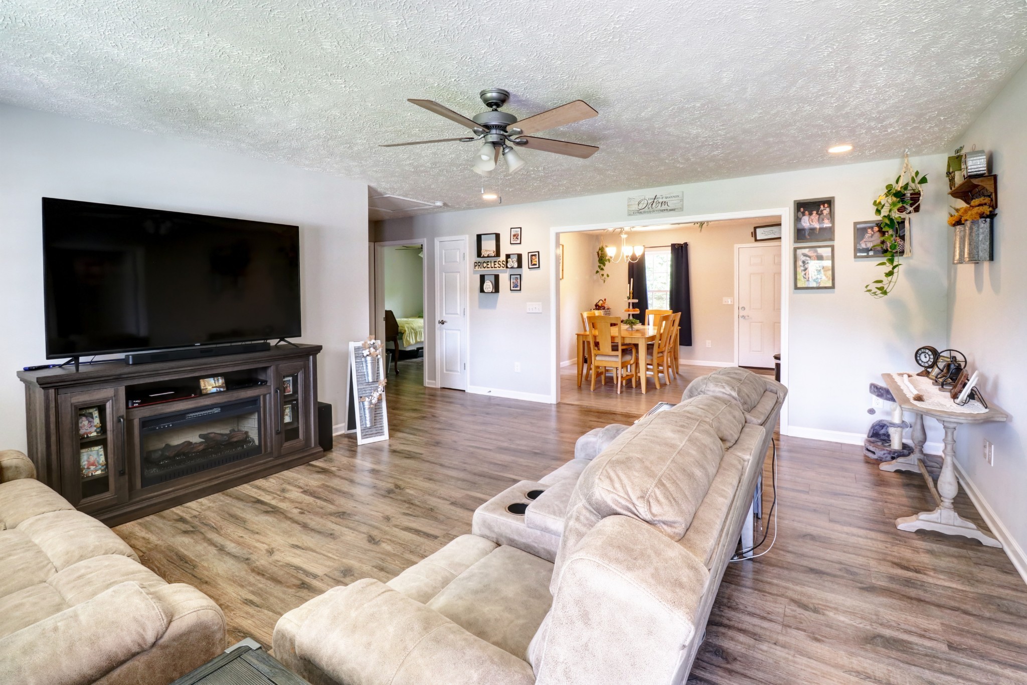 6117 Aedc Rd