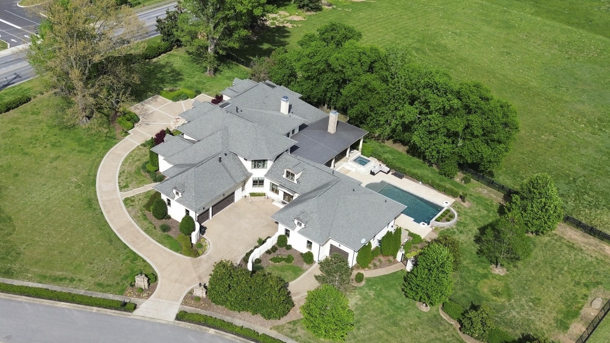 698 Brass Lantern Pl