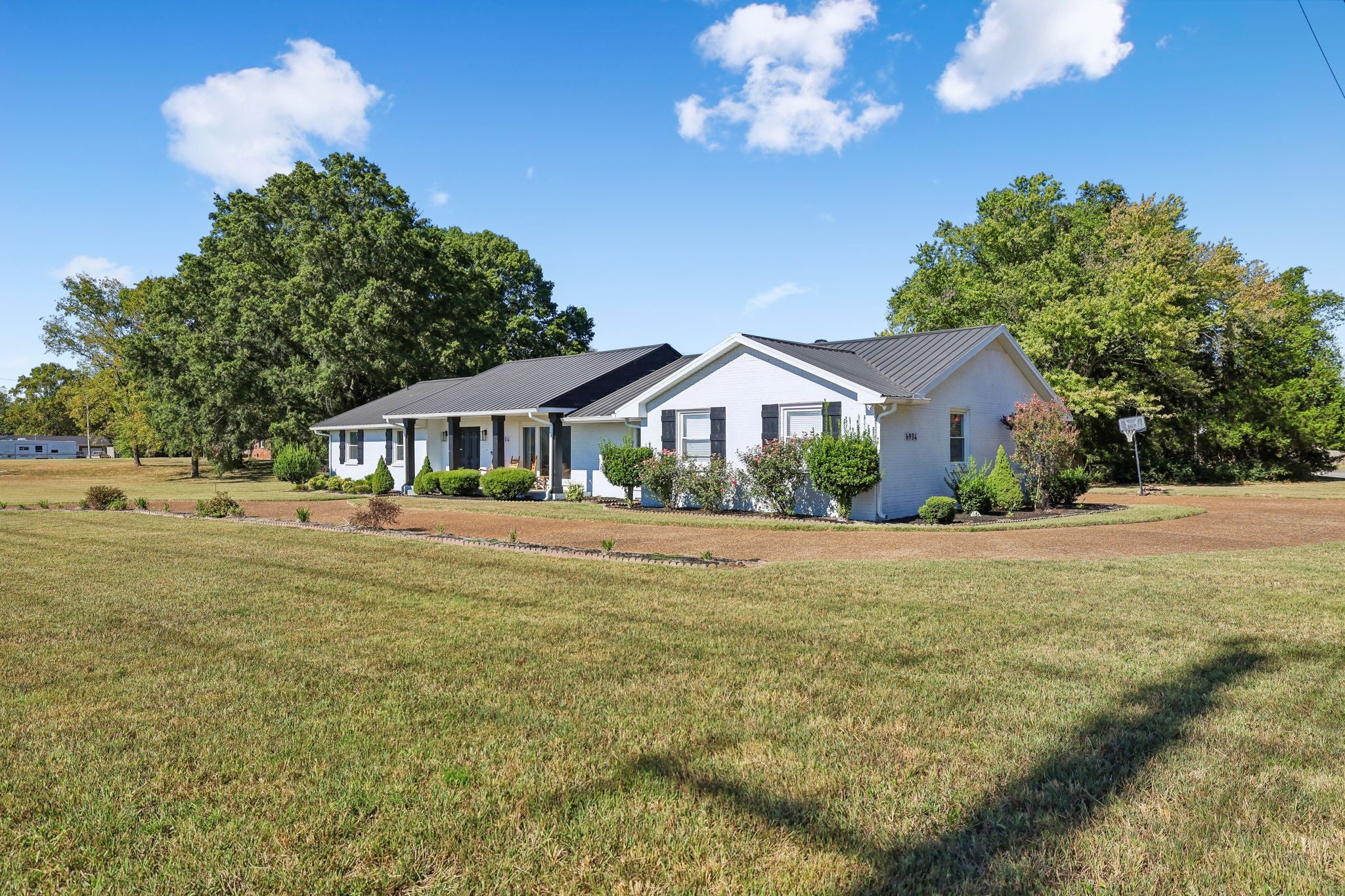 6904 Old Nashville Hwy
