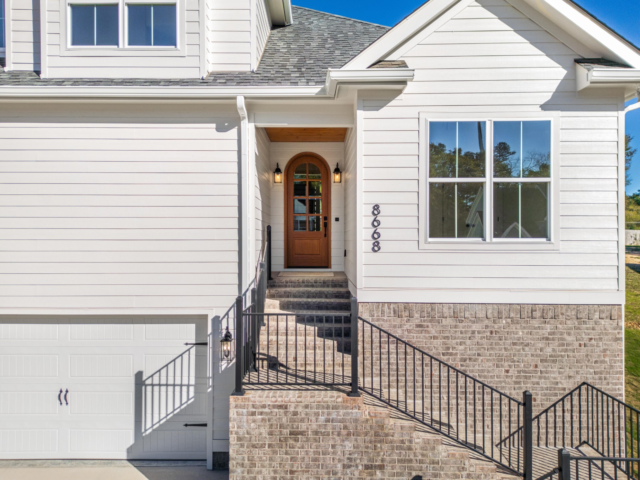 8668 Woodbury Acre Court