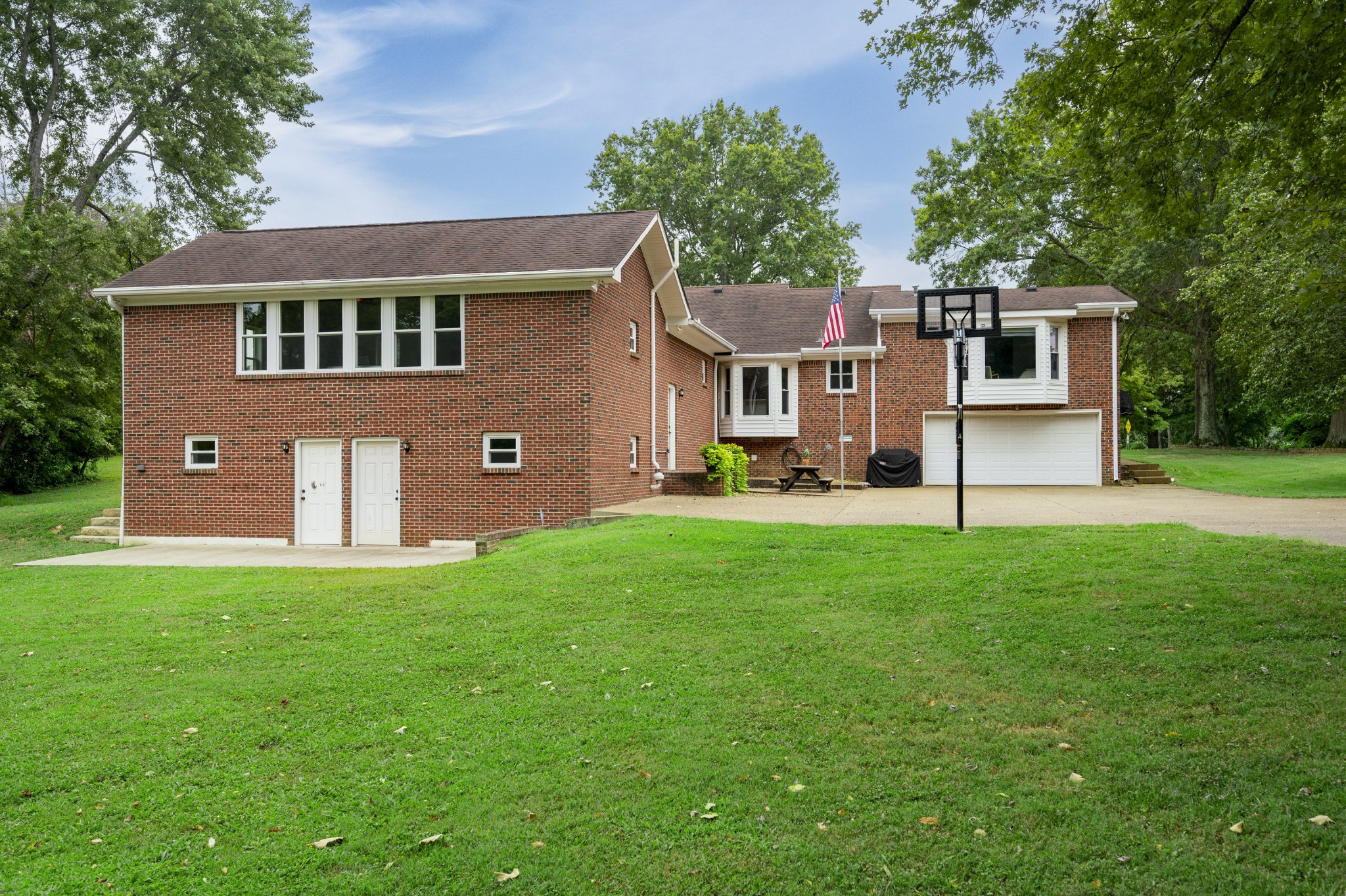 5625 Scenic Ridge Dr