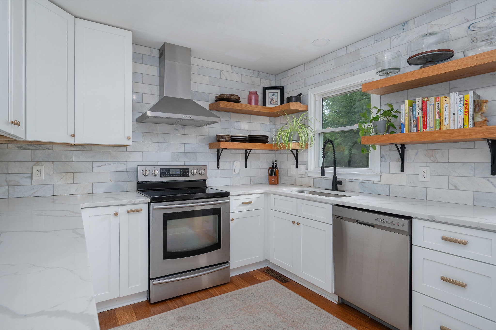 5625 Scenic Ridge Dr