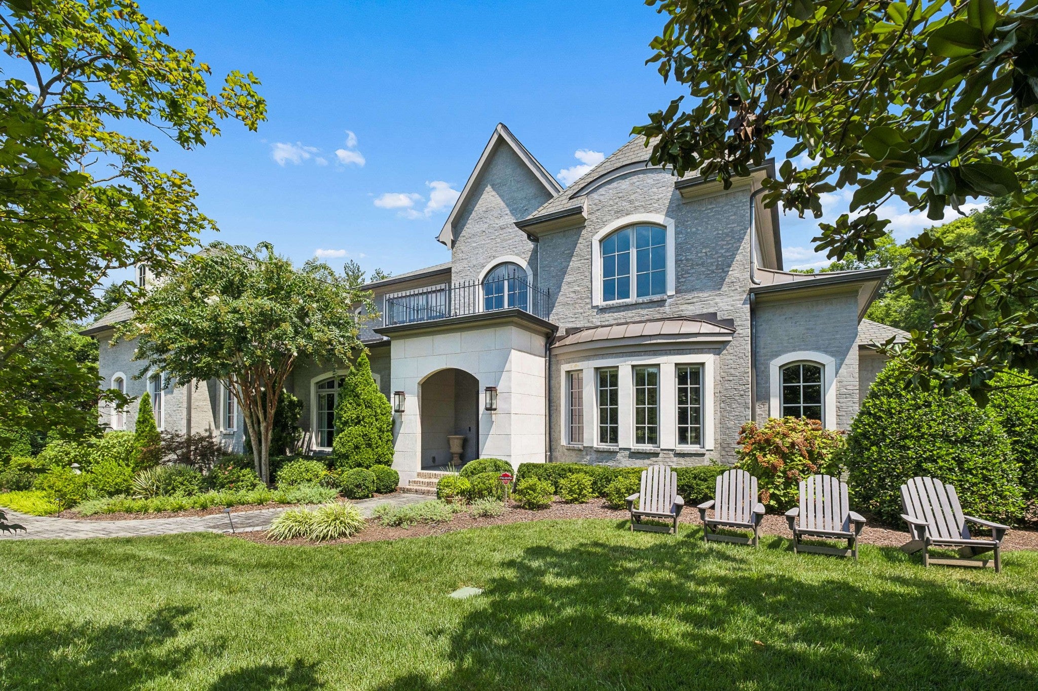 3910 Wayland Drive
