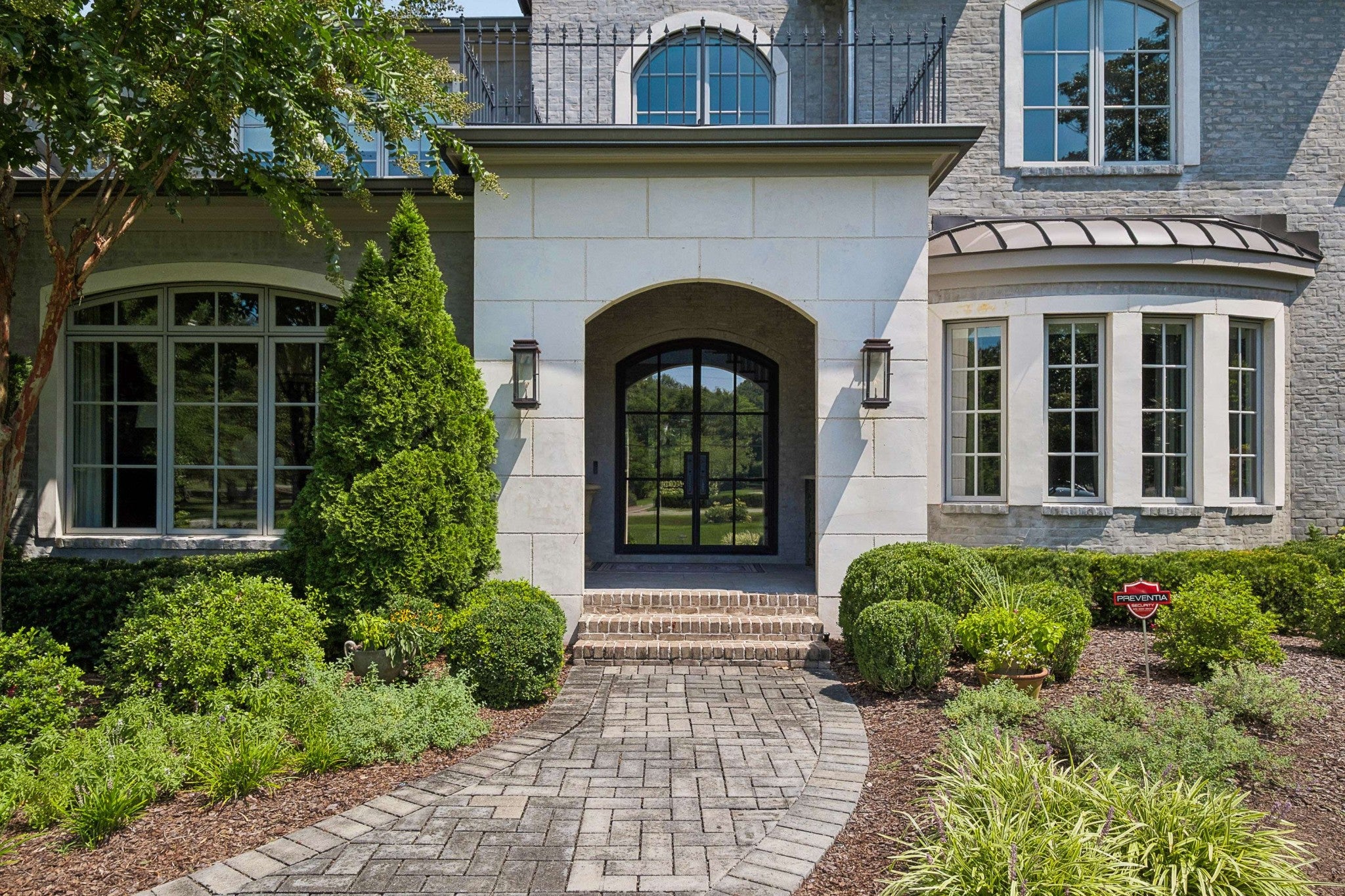 3910 Wayland Drive