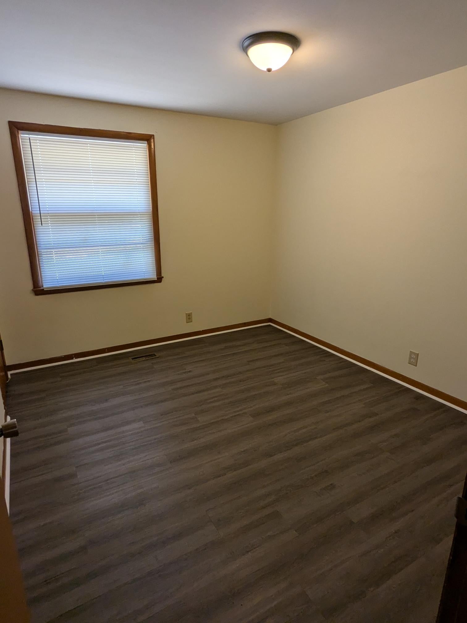 117 Delft Dr
