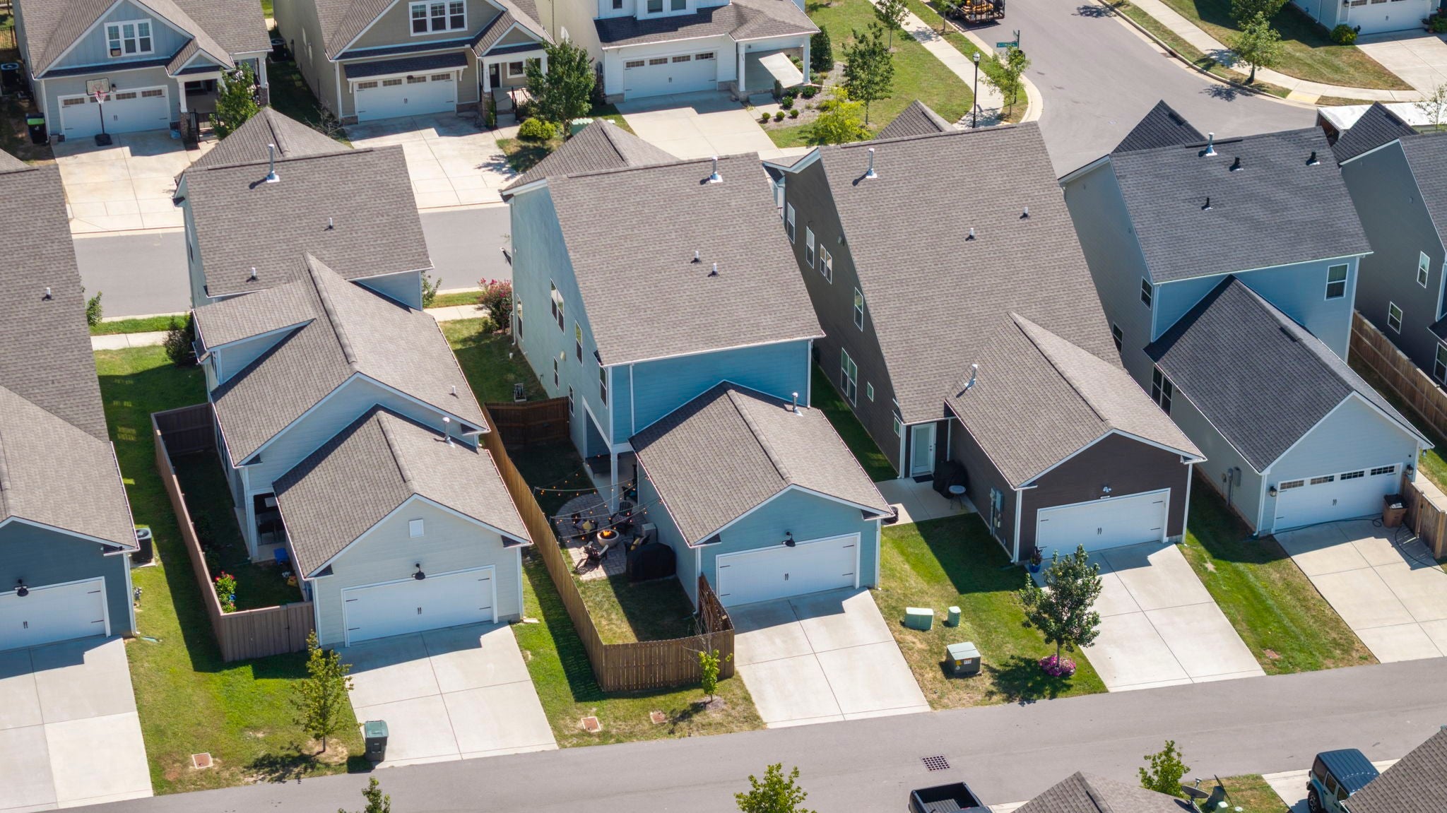 8109 Warbler Way
