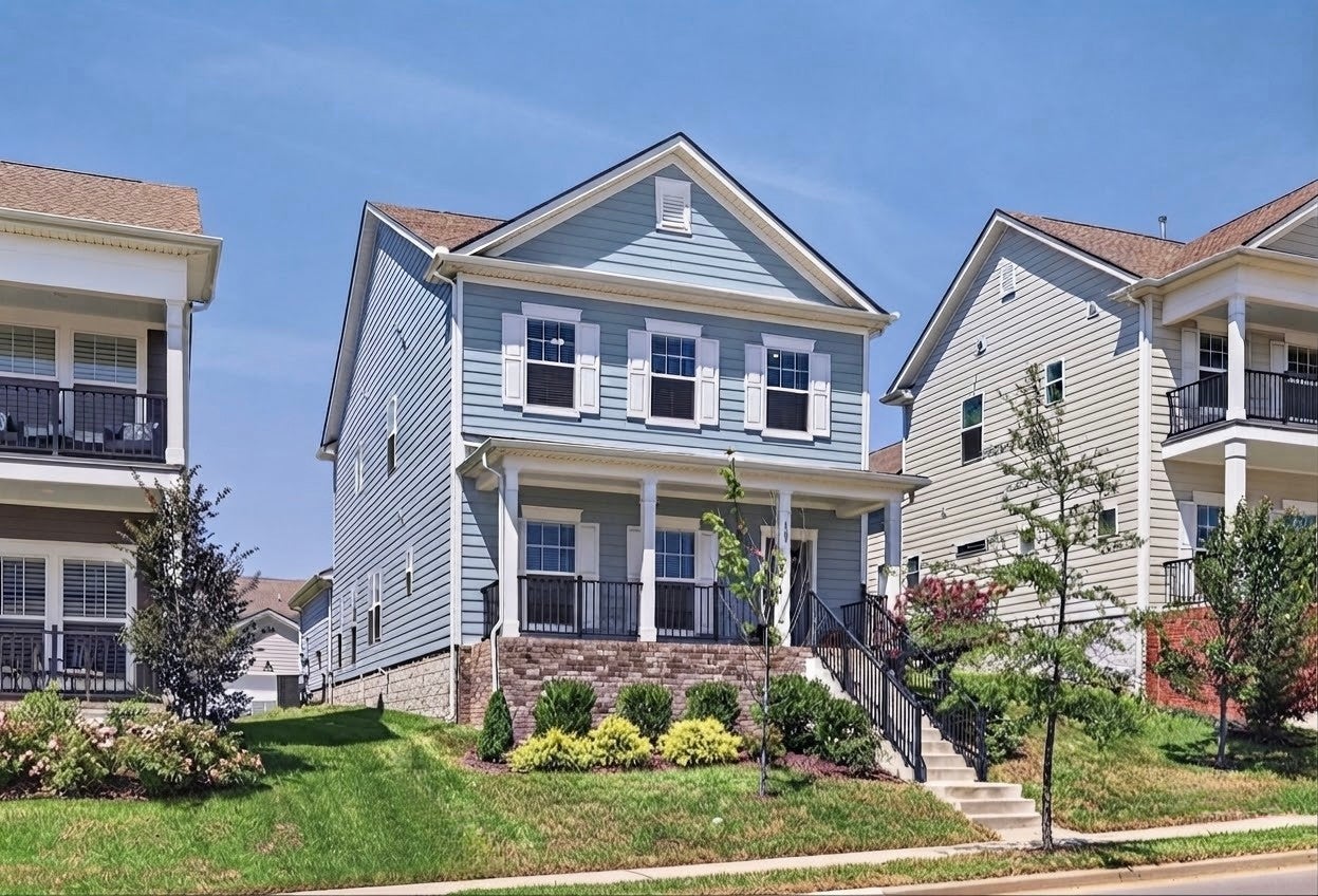 8109 Warbler Way