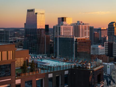 1212 Demonbreun St C2-D(I) Nashville TN 37203