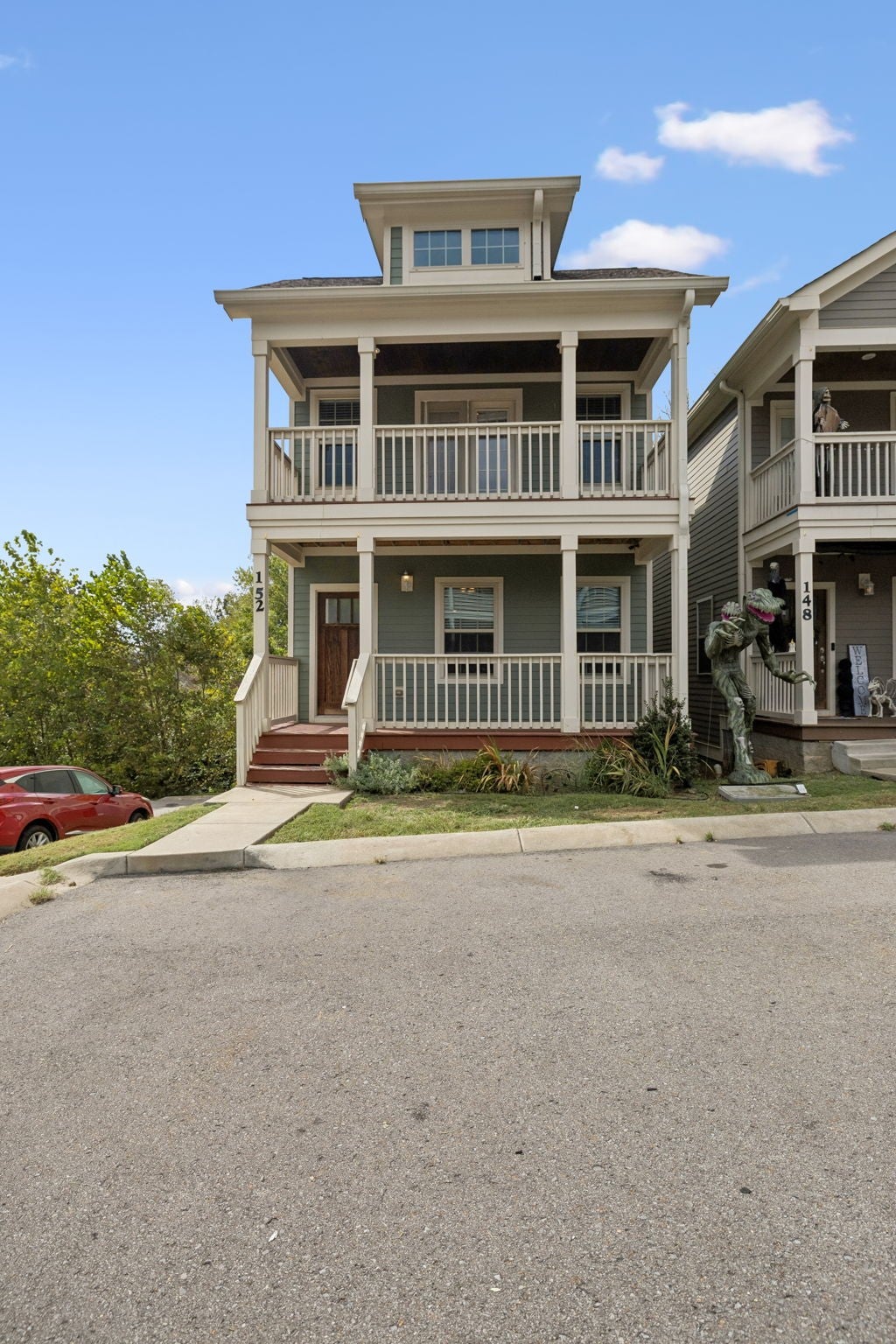 152 Laurel Way