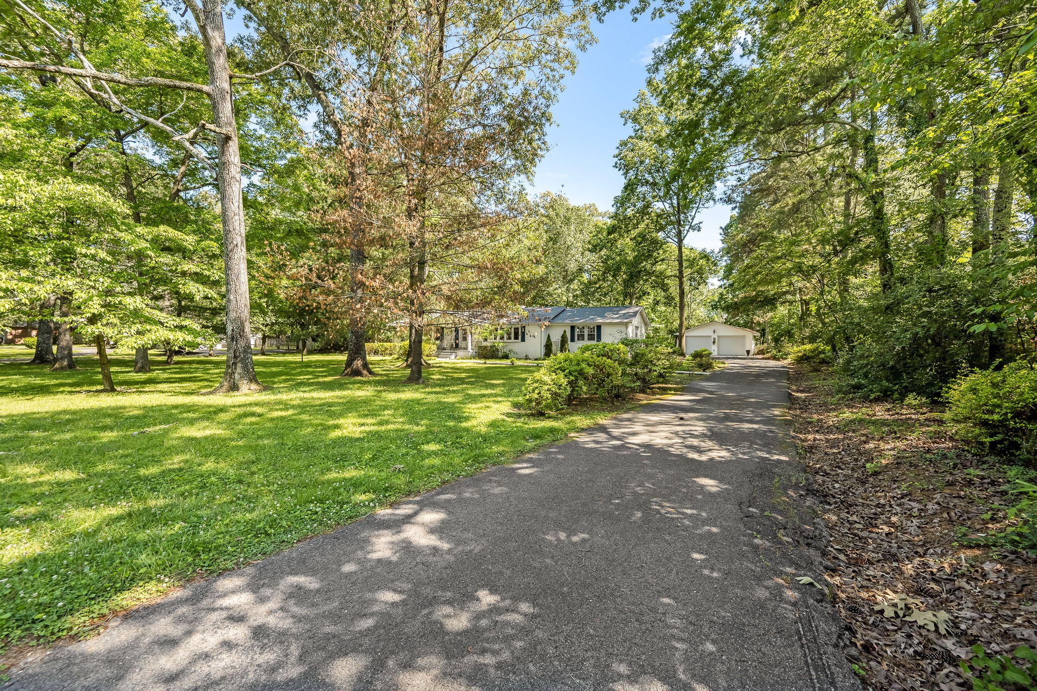 404 HOOD DRIVE