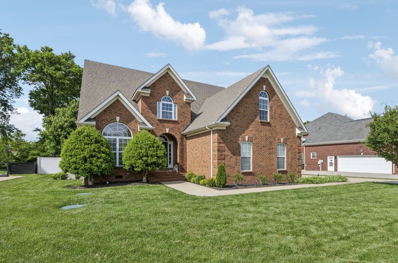 5122 Stonewood Dr