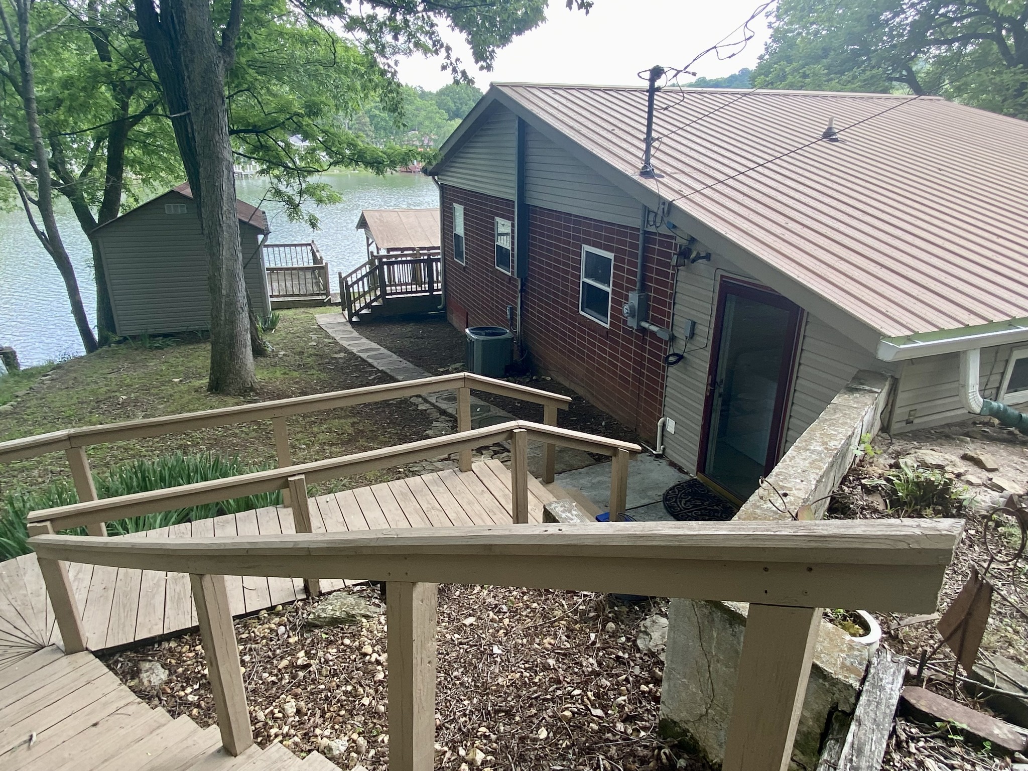 1801 Lake Logan Rd