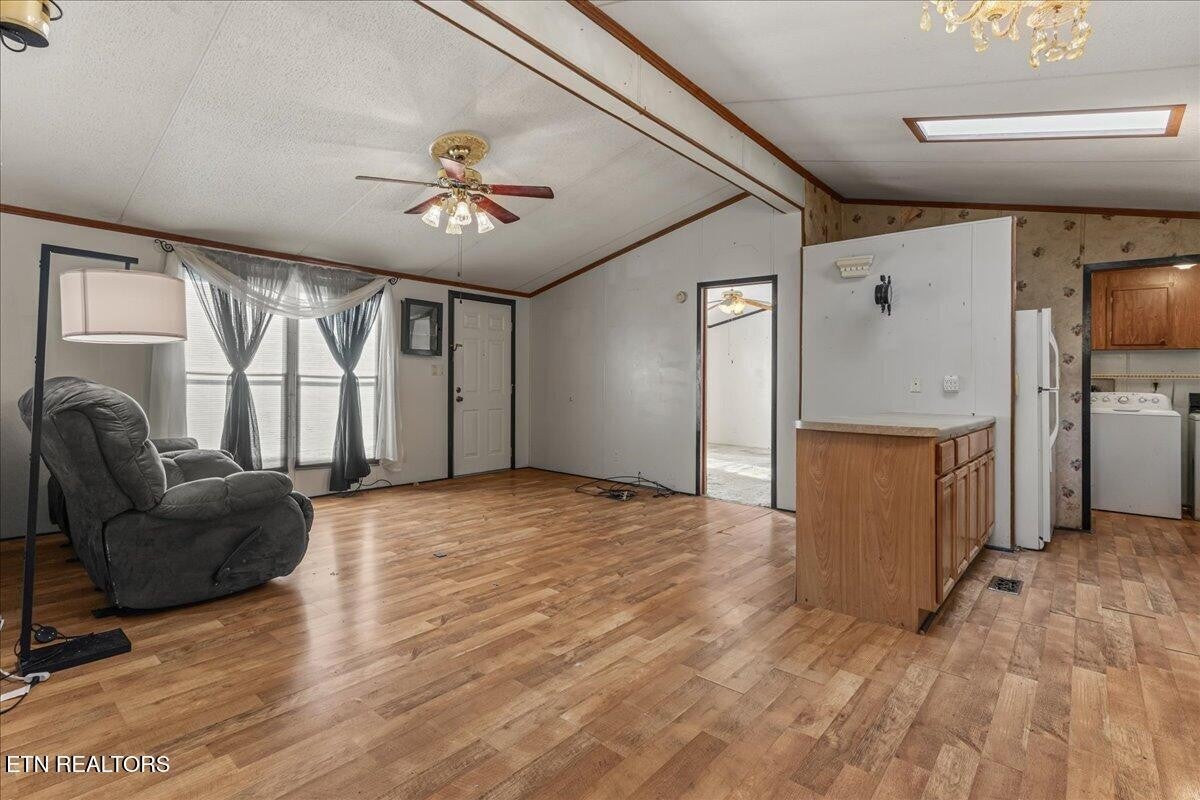 190 County Road 897