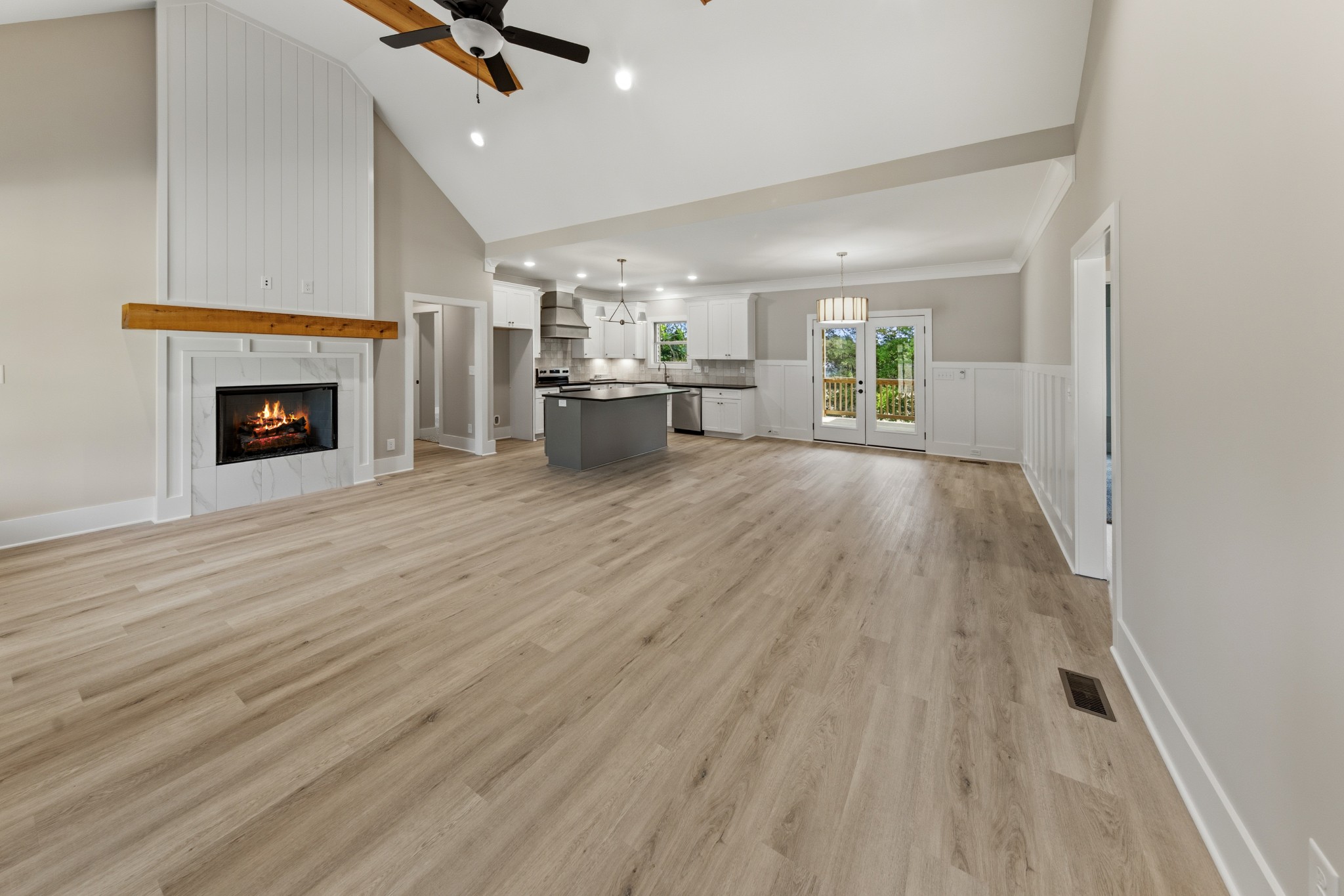 10 Paradise Hills Ln