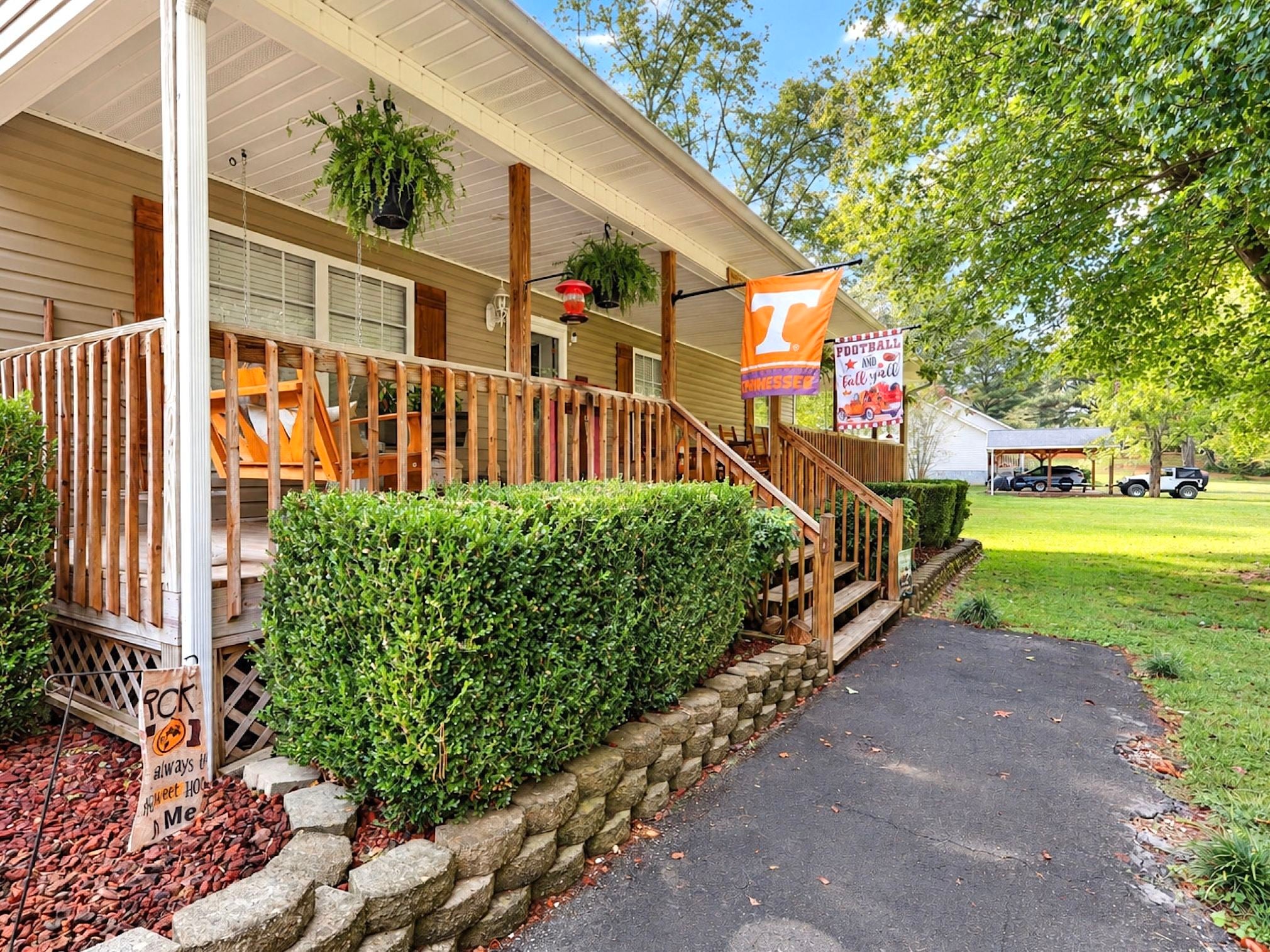 190 Burgess Dr