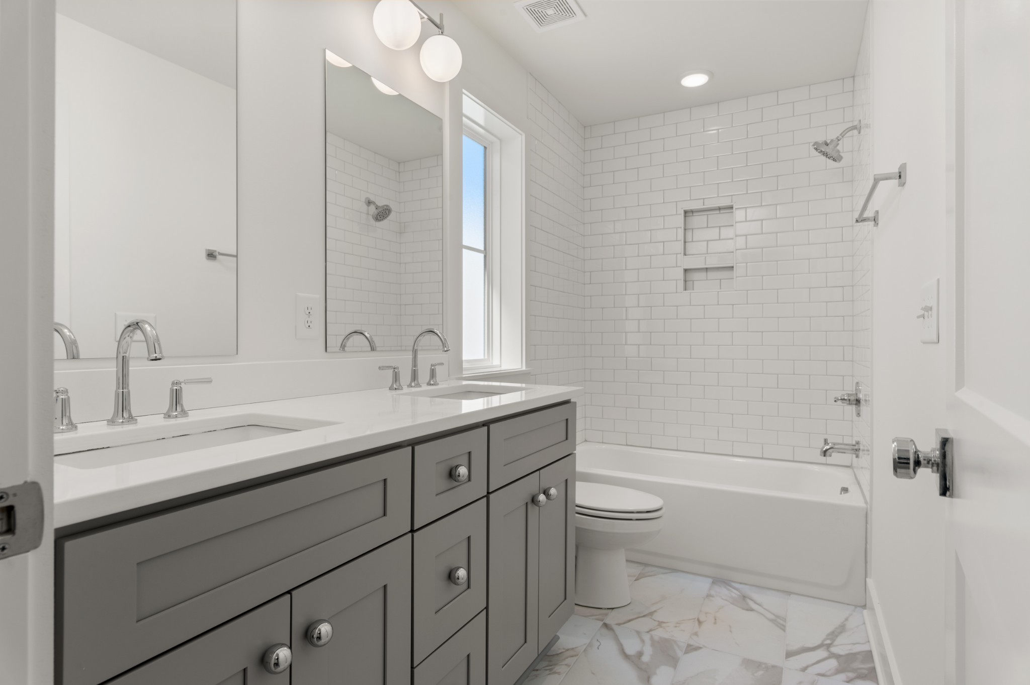 504 Edwin St 23