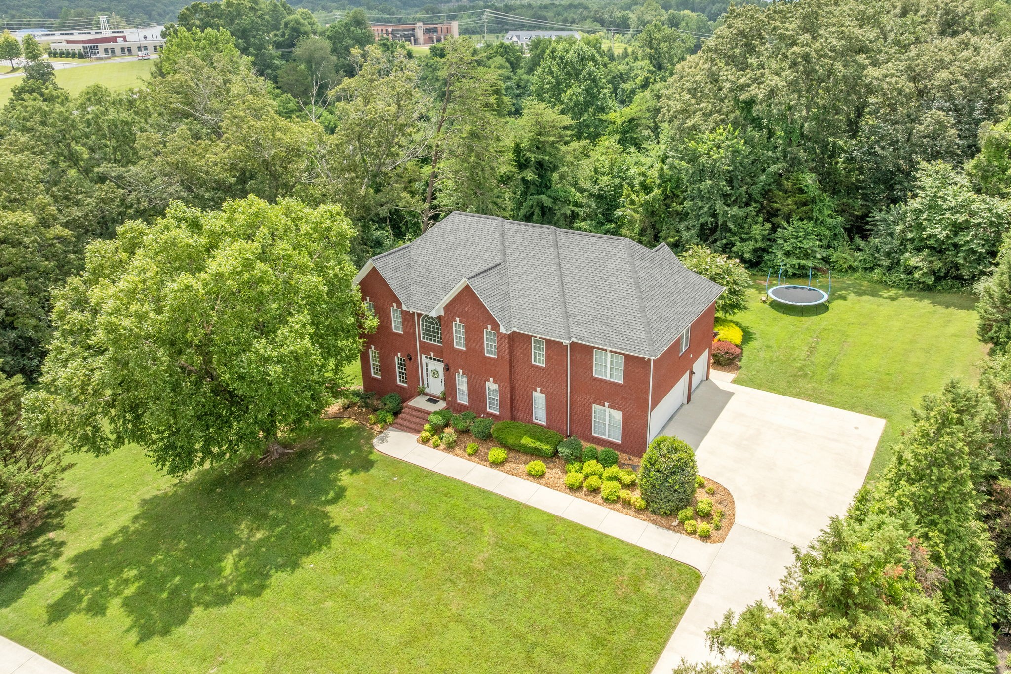992 Stonebridge Cir