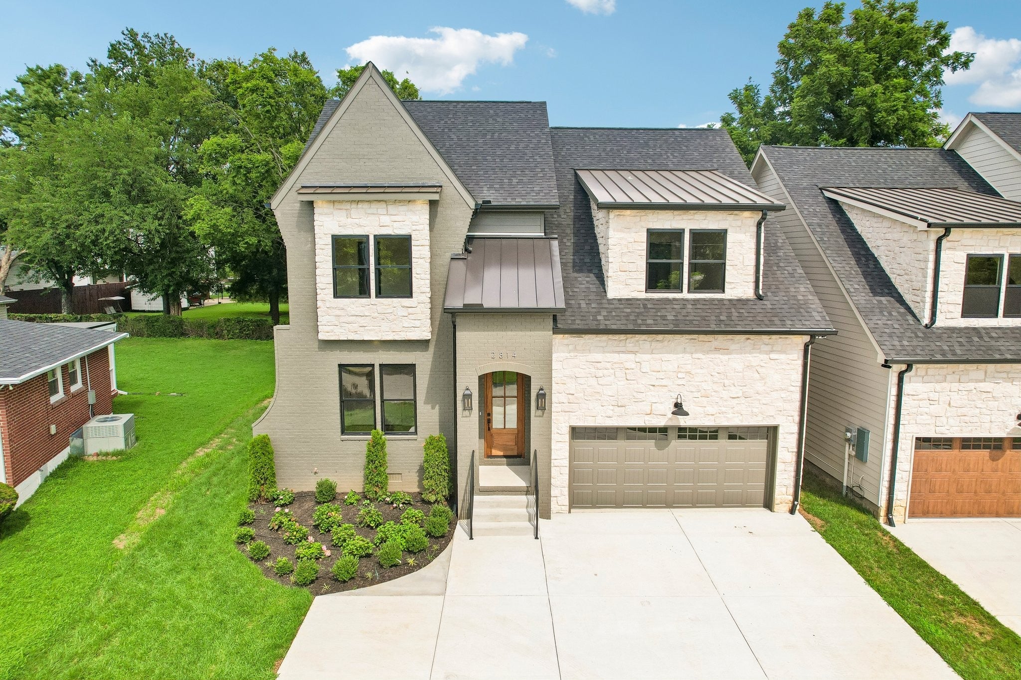 2814 Harriette Ct