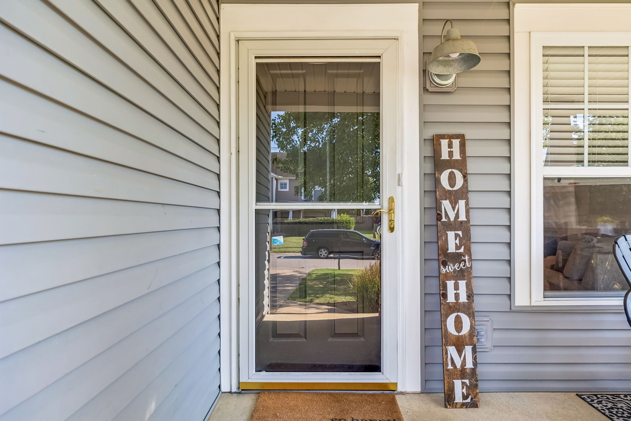 802 Brooksdale Dr