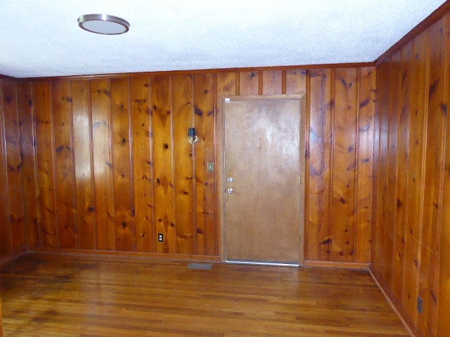 214 Wilowen Dr