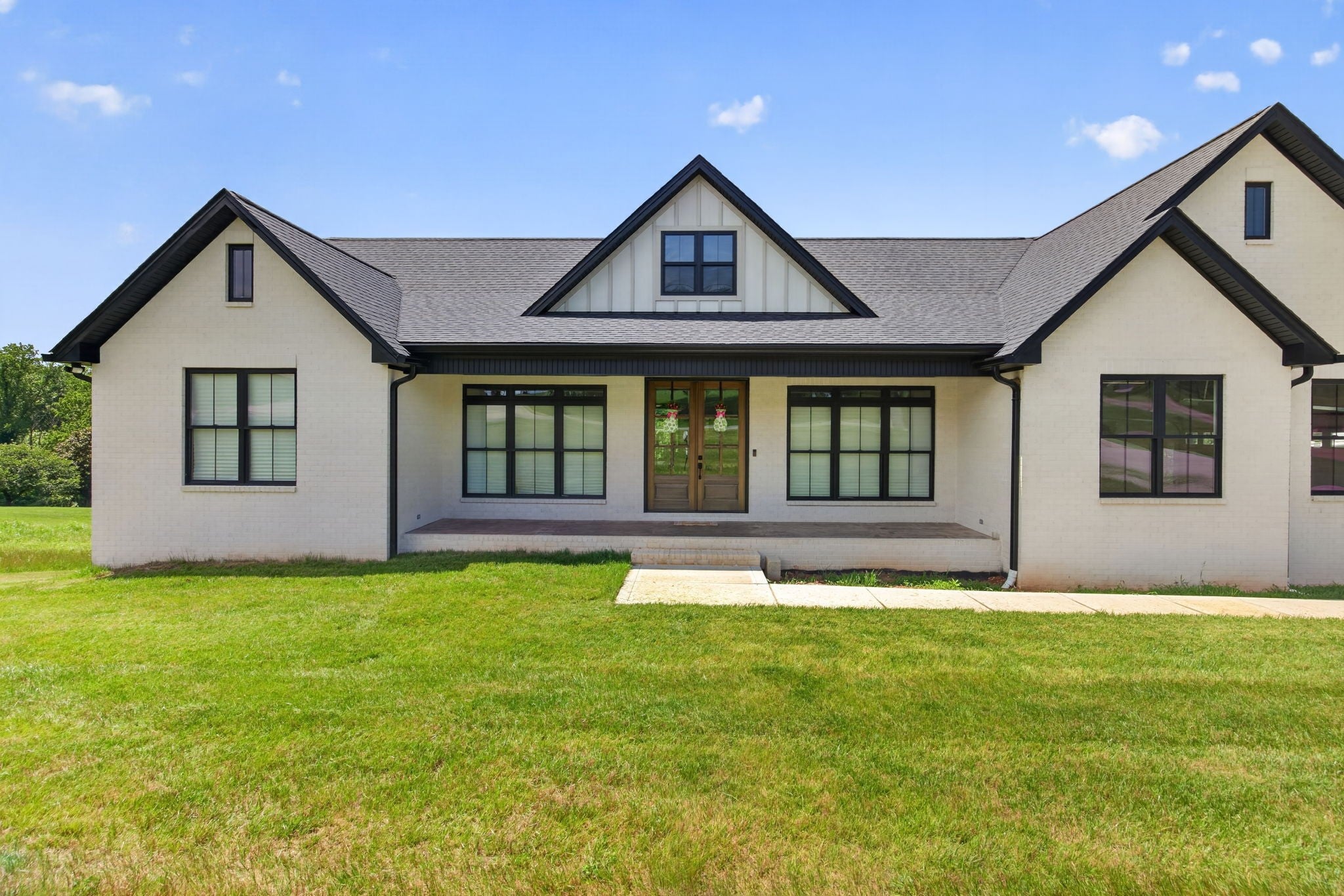 4413 Twin Creeks Dr