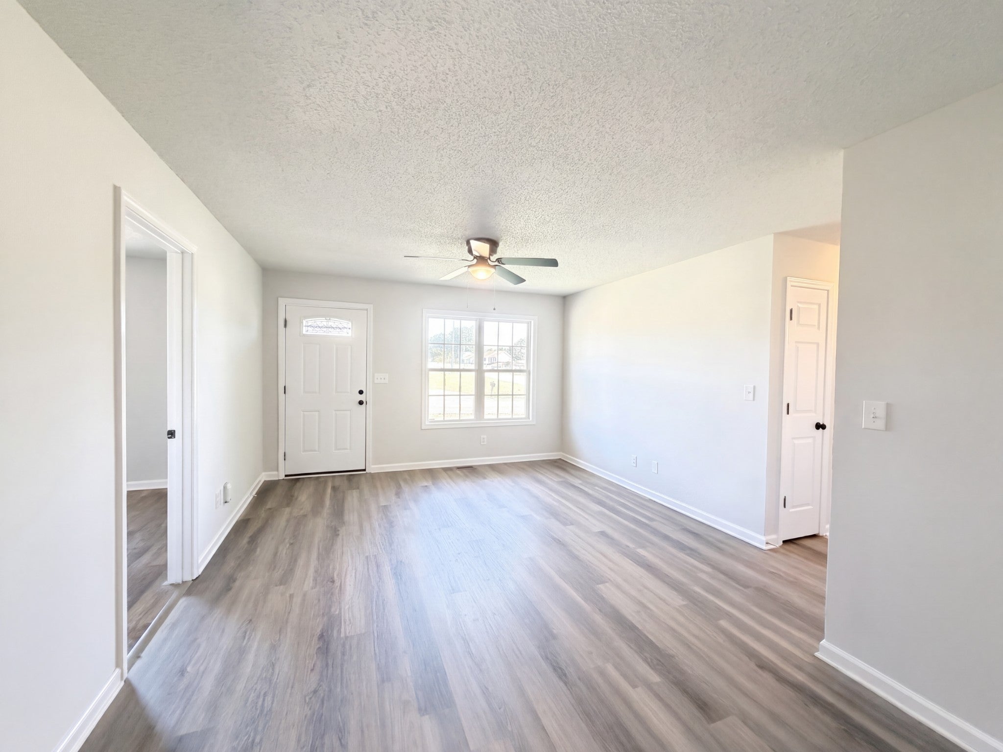 3244 S Senseney Cir