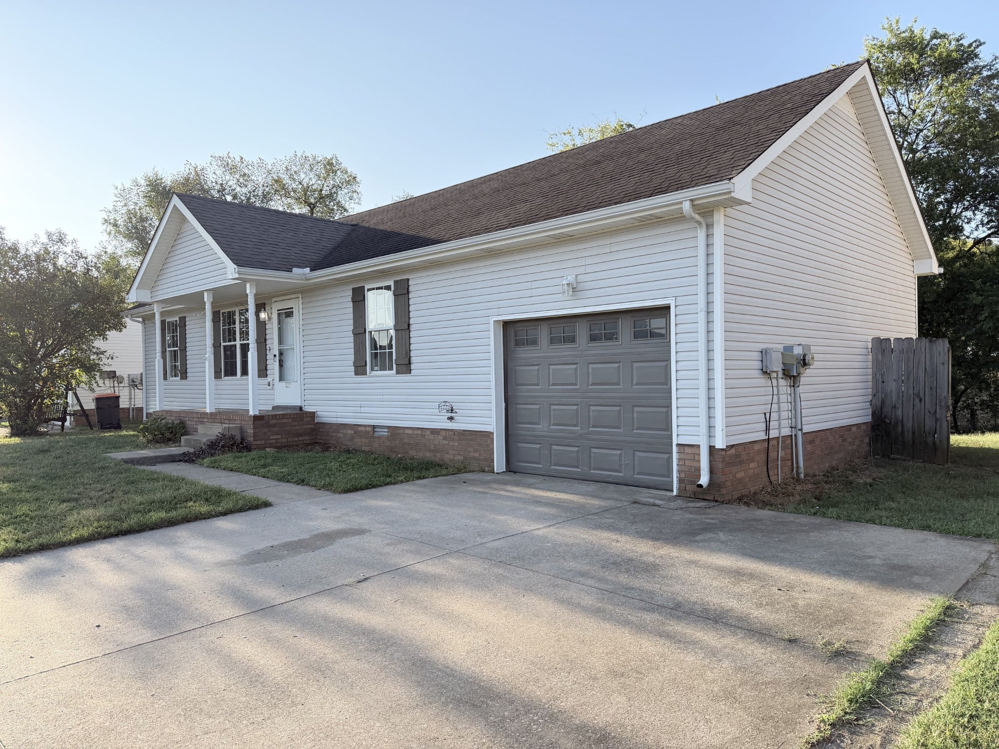 3244 S Senseney Cir
