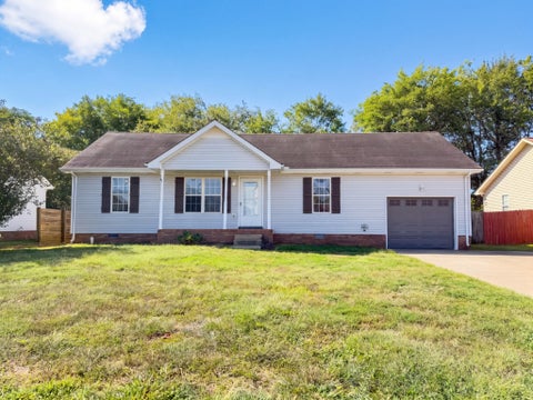 Photo of 3244 S Senseney Cir, Clarksville, TN 37042 (MLS # 3601414)
