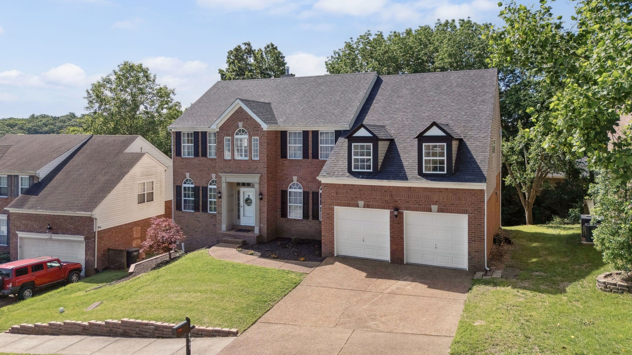 6961 Stone Run Dr
