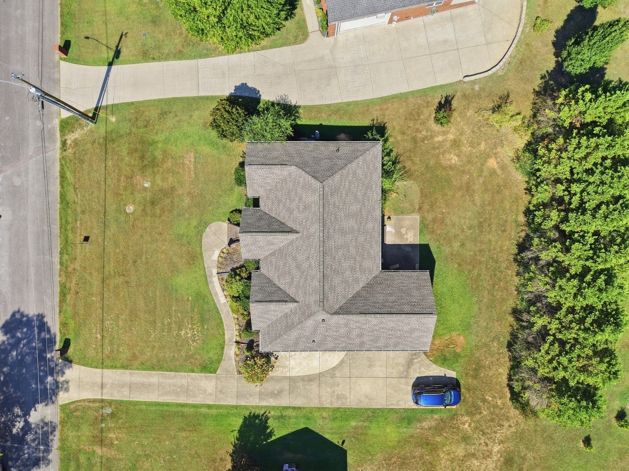 739 Brookside Dr
