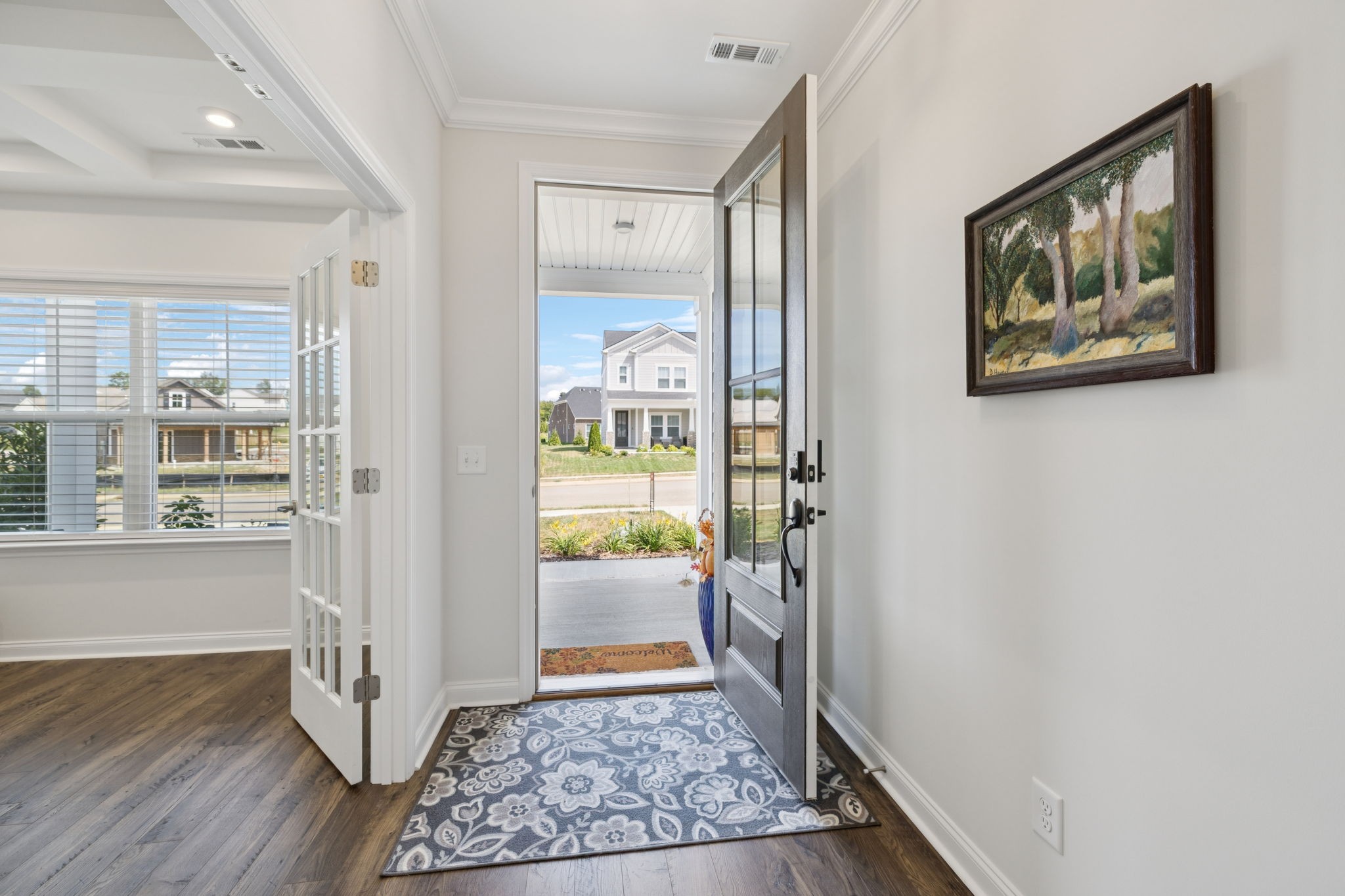 1914 Hildebrand Ln