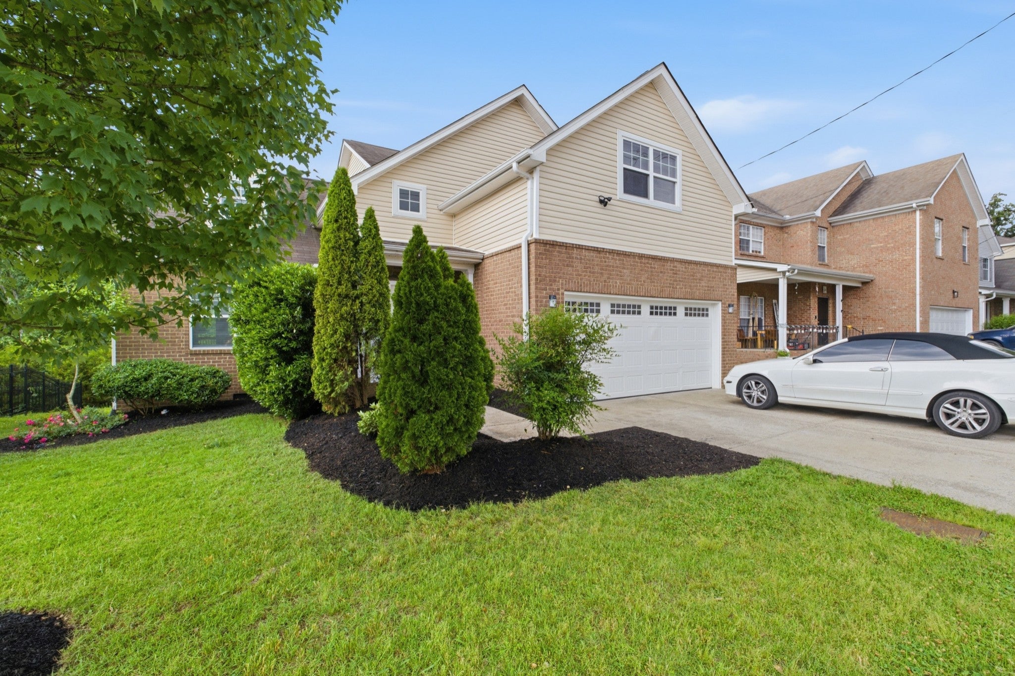4925 Secretariat Dr