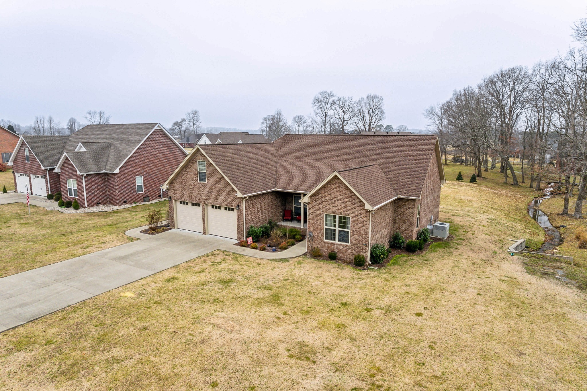 26 Deerfield Ln