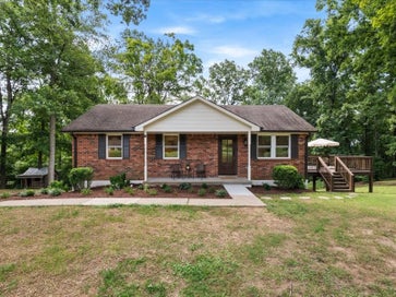 5913 Huffman Rd Goodlettsville TN 37072