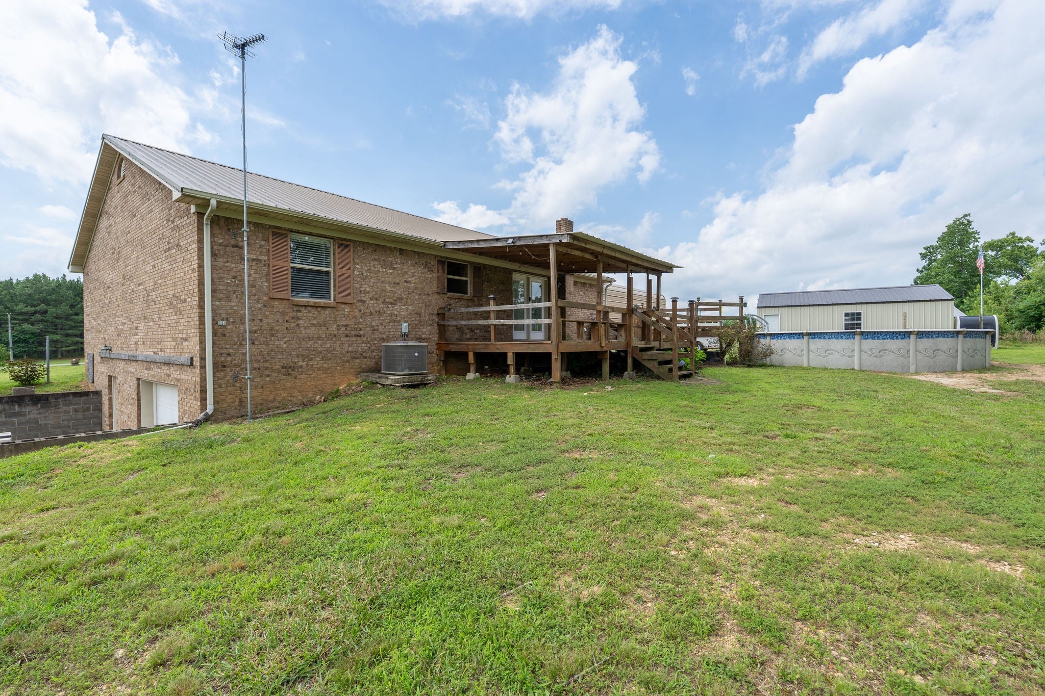190 Buford Moore Ln