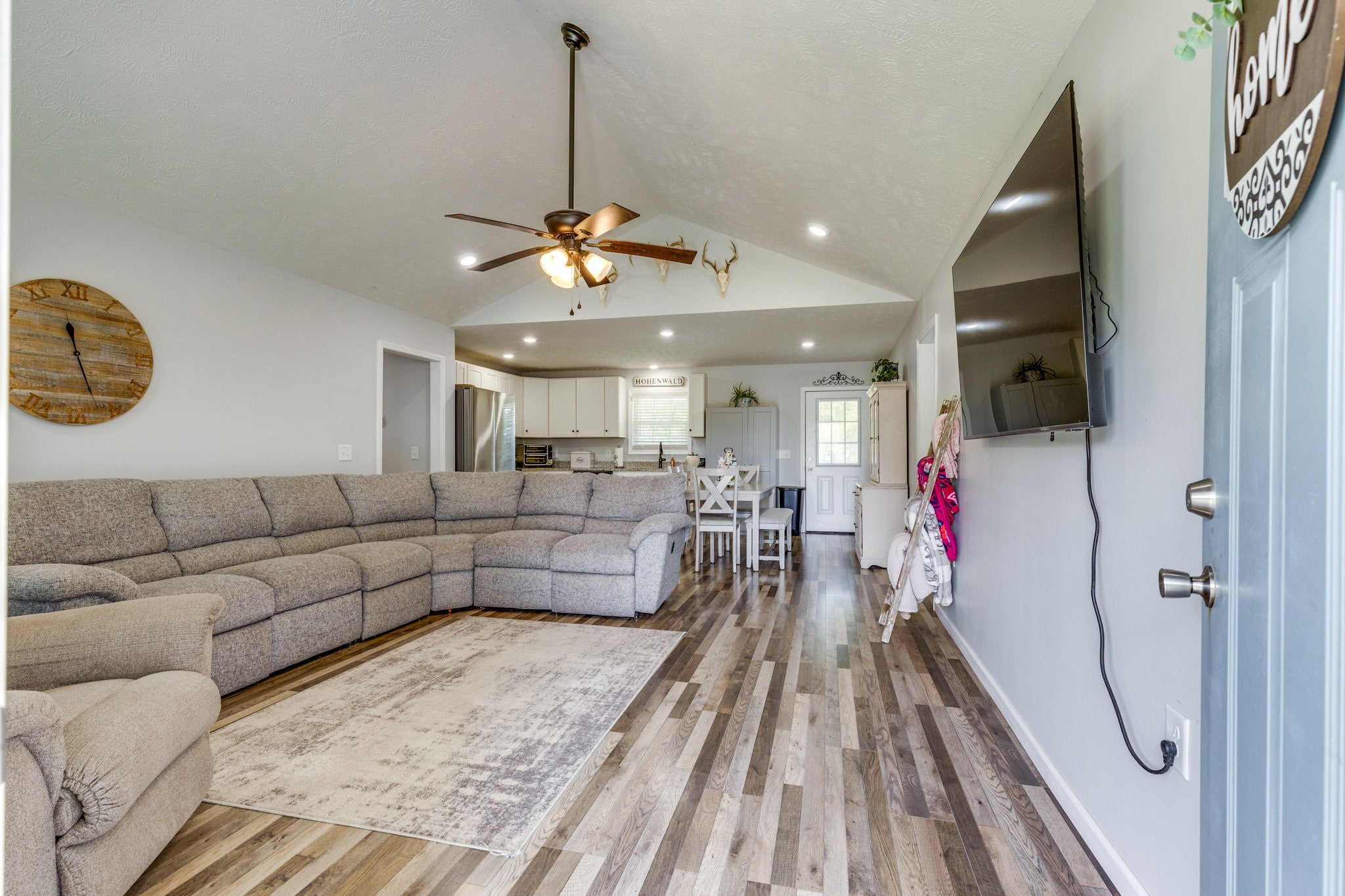 251 Hurst Rd