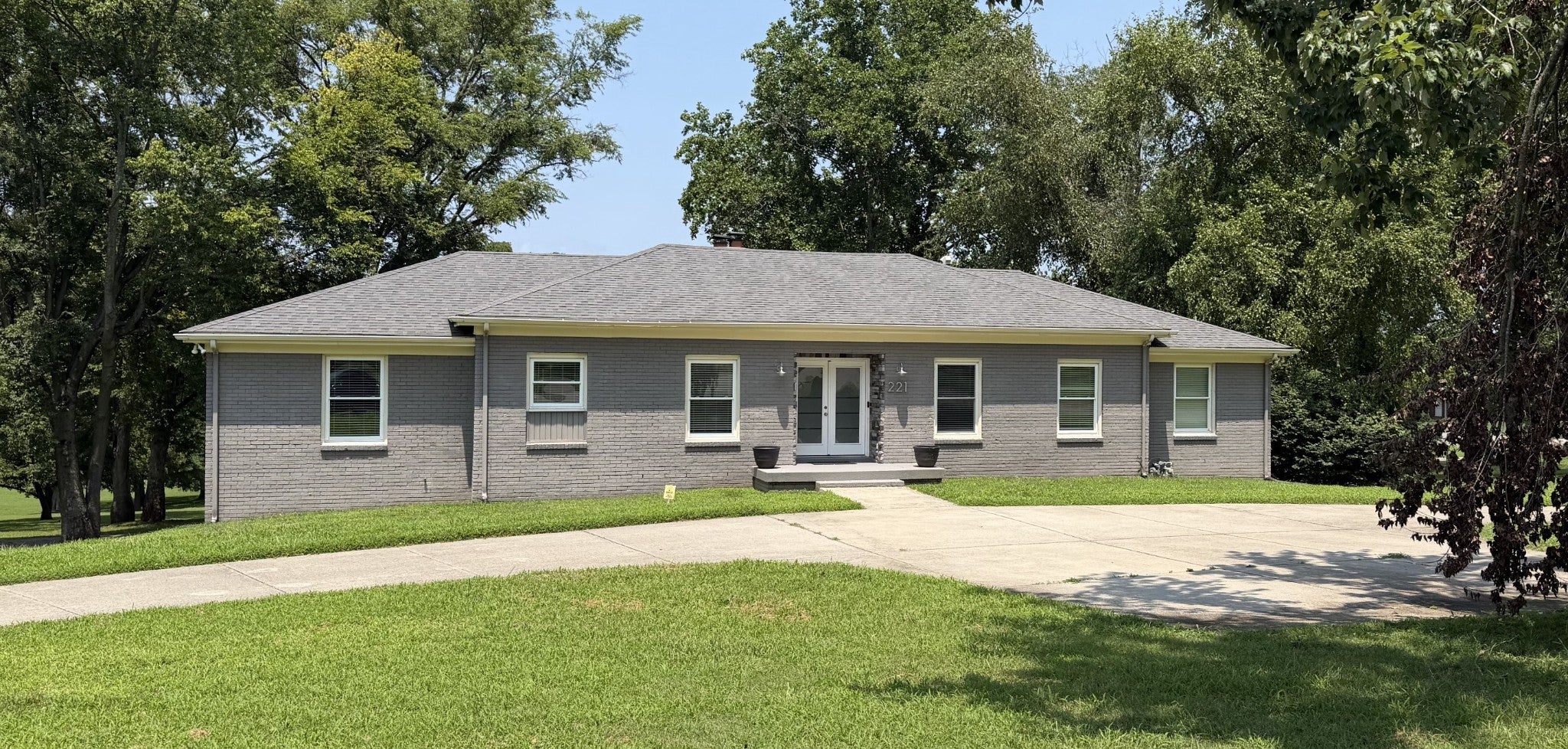 4-bed listing at 221 Rising Sun Ln Old Hickory, Old-Hickory