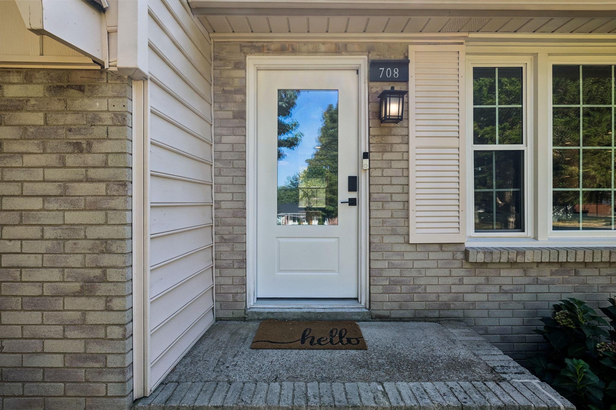 708 Countrywood Dr