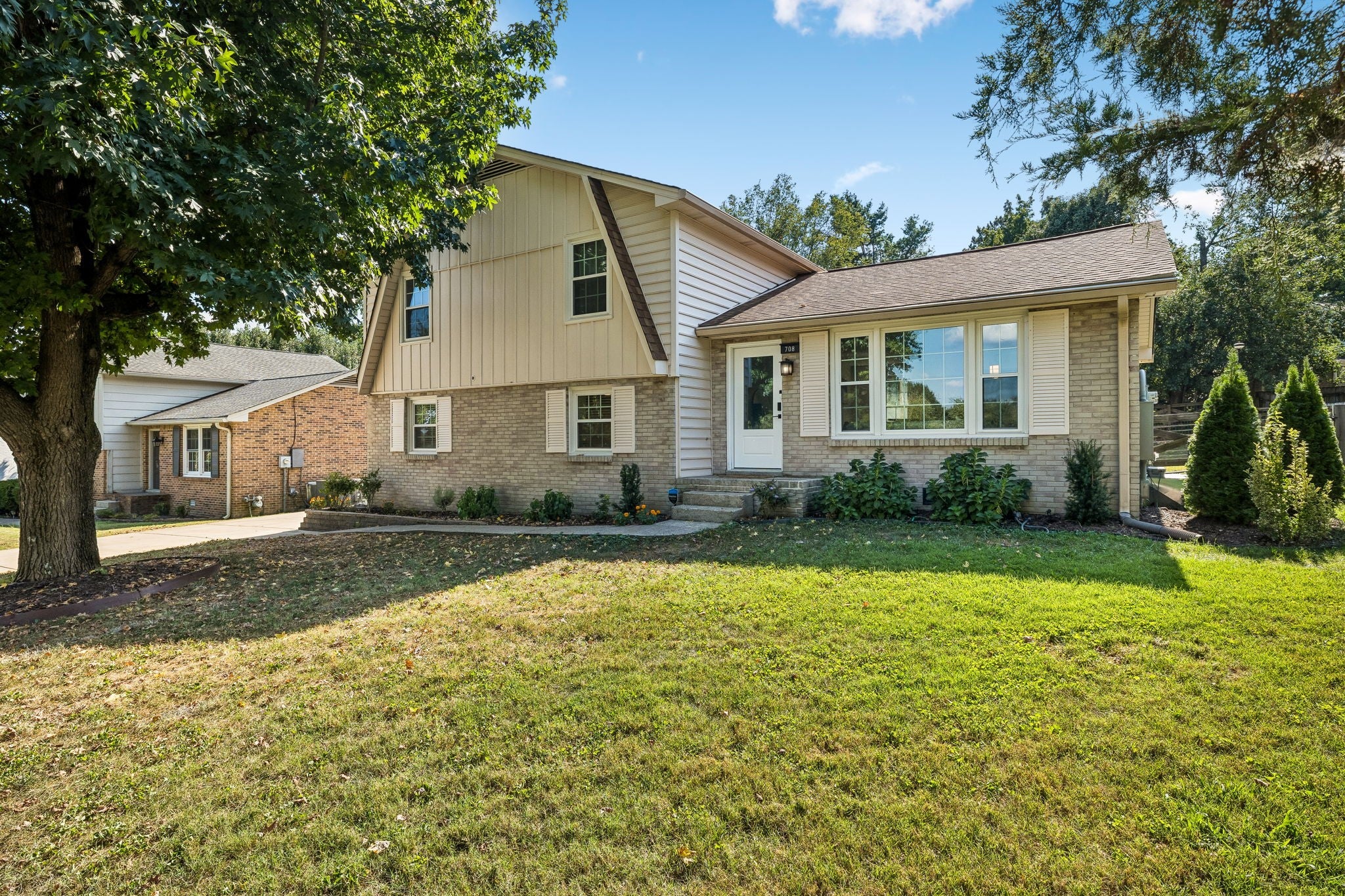 4-bed home for sale in Franklin, TN 37064, 708 Countrywood Dr 708 Countrywood Dr, Franklin TN 37064 4-bed home, photo 1 of 46