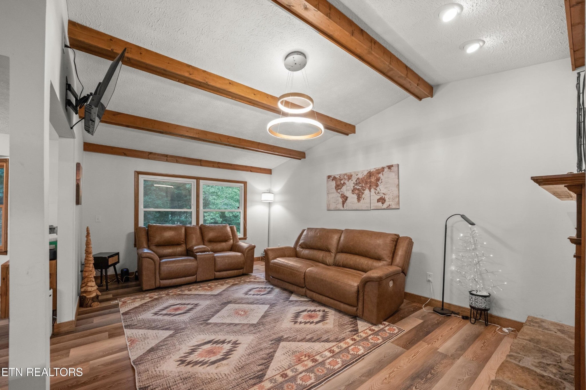 241 Cardinal Loop