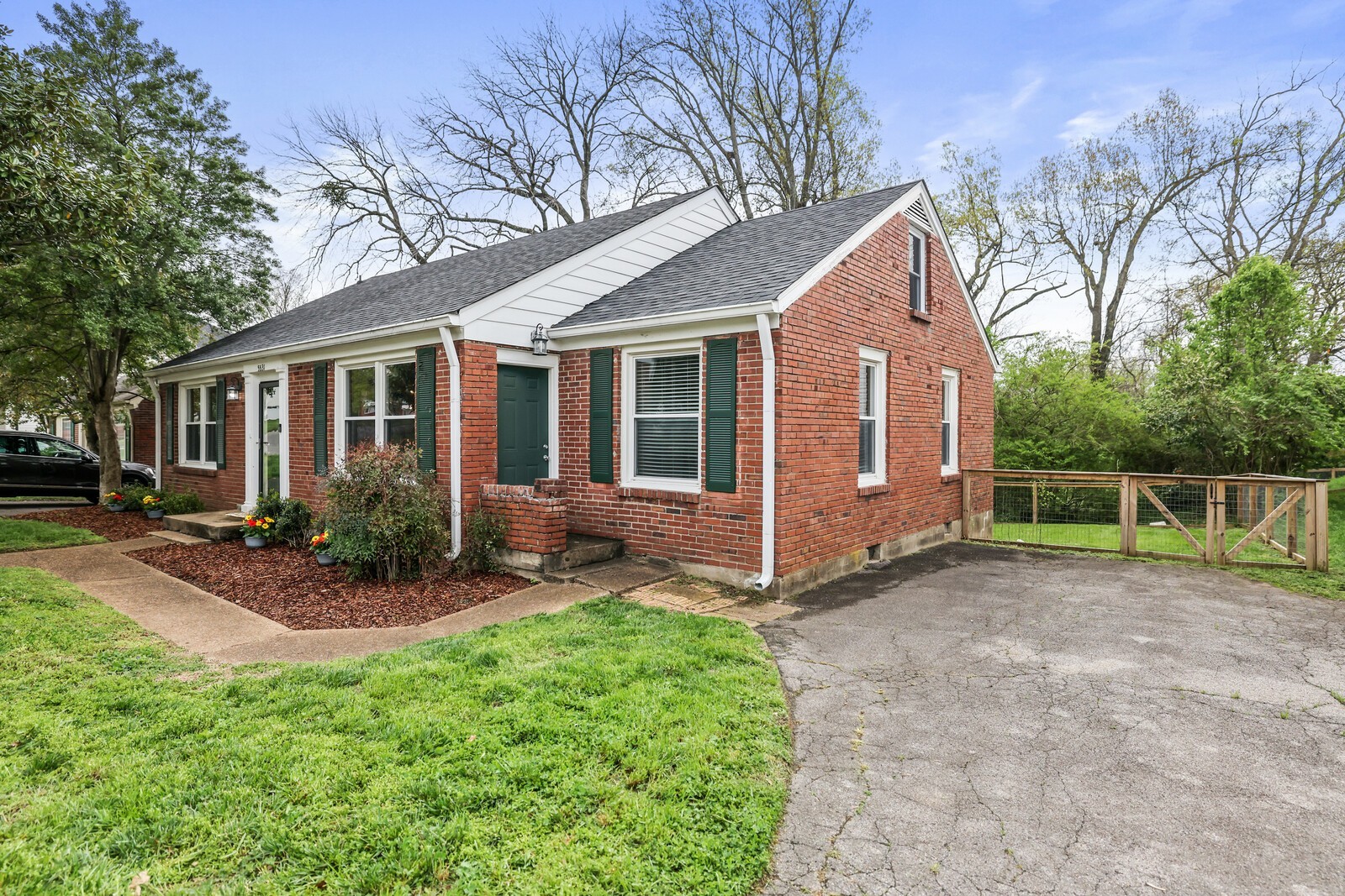 5531 Knob Rd