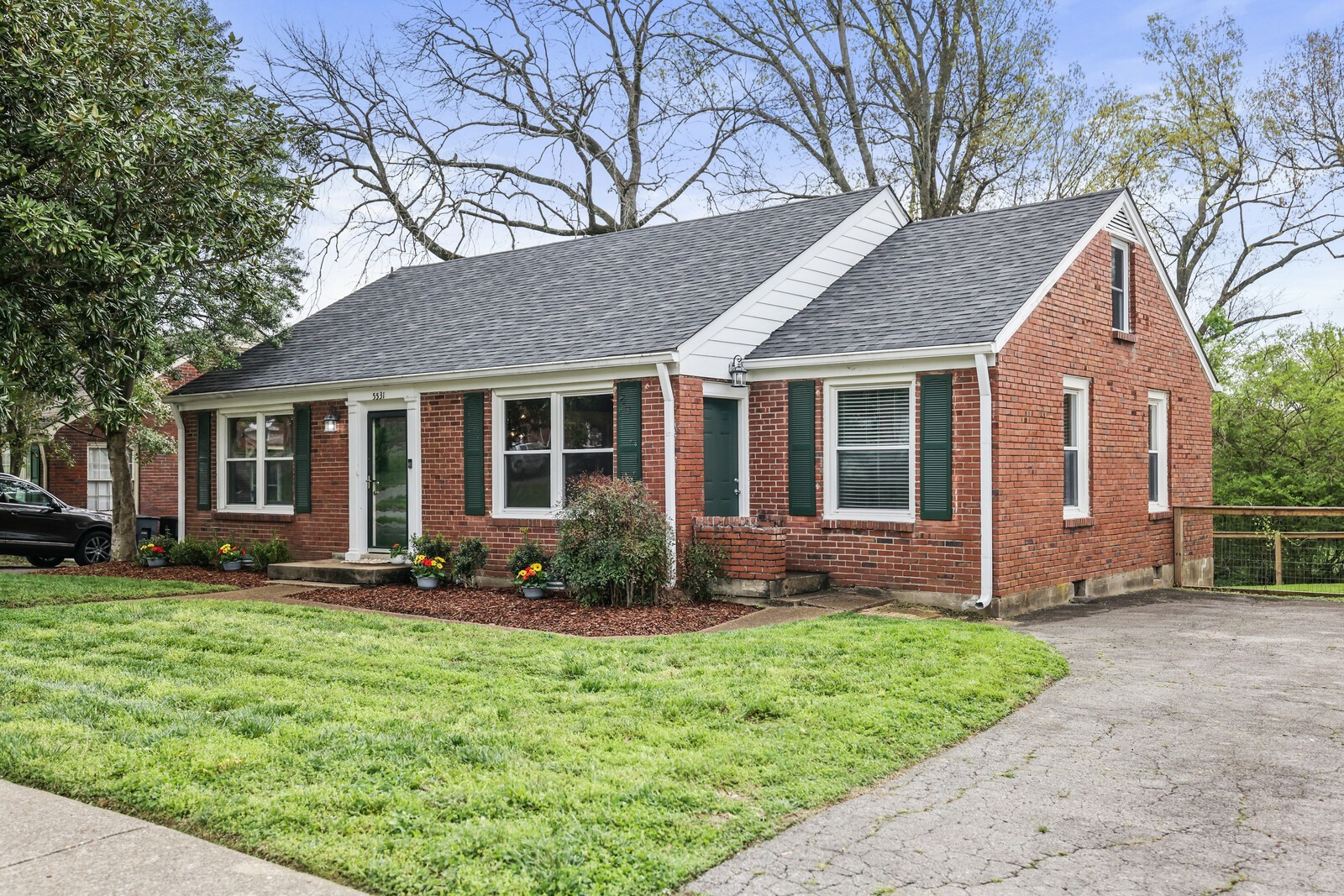 5531 Knob Rd