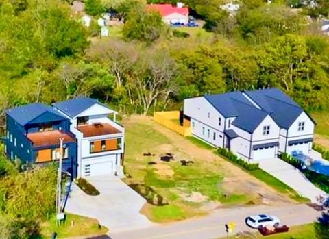 1705C River Dr Nashville TN 37218