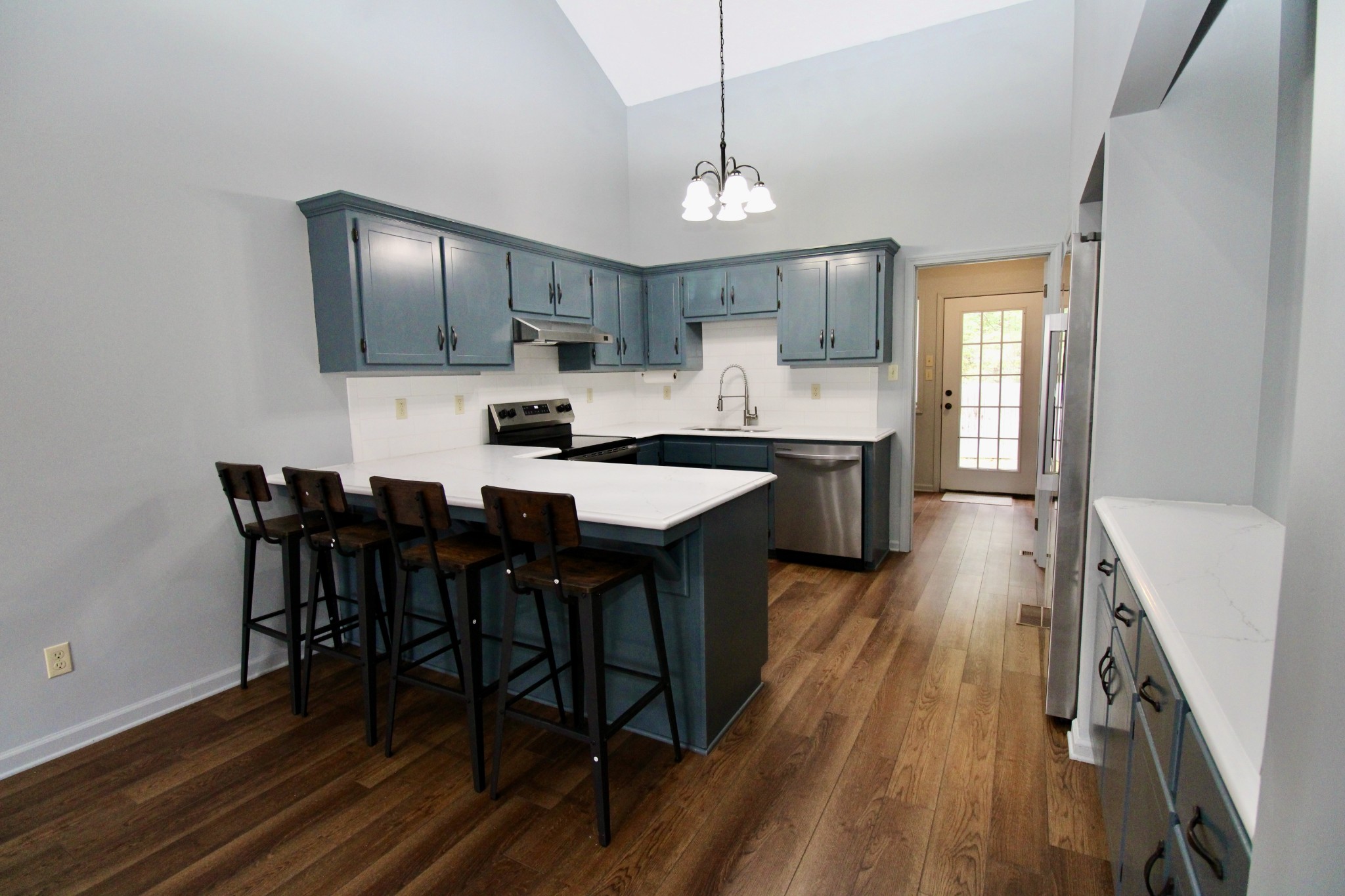 422 Saddle Club Loop